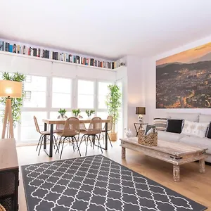 Apartment Henao Park De Suites, En Pleno Centro Con Garaje Directo, Bilbao