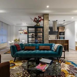 Apartment 110 M2 In Abando Close To Guggenheim With Parking, Bilbao